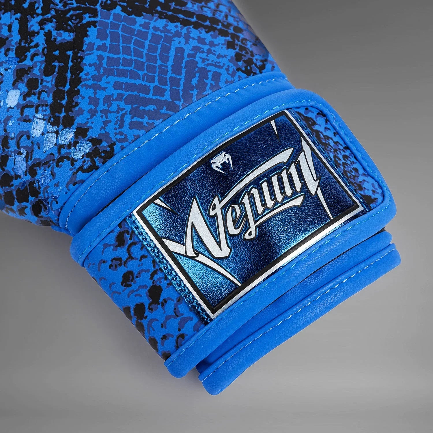 Venum Amazonia Boxing Gloves